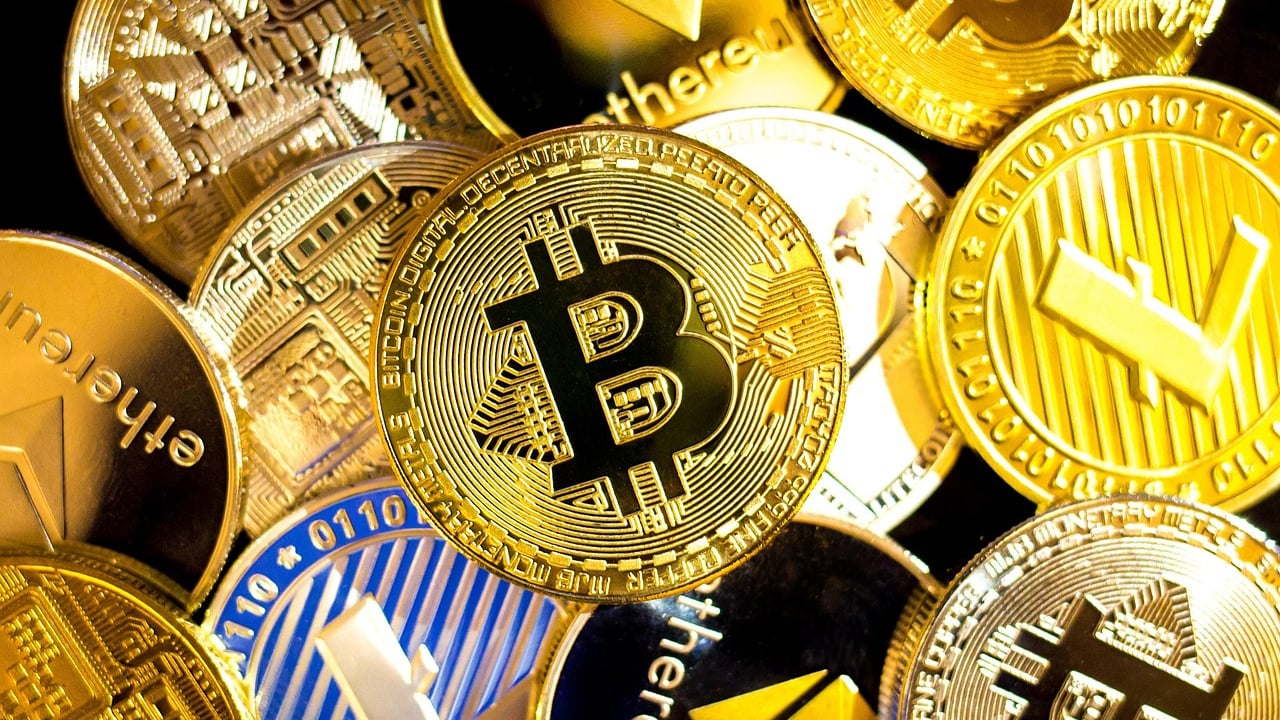 UAE Funds Watch Harvard Shift in Bitcoin and Ethereum ETF Holdings